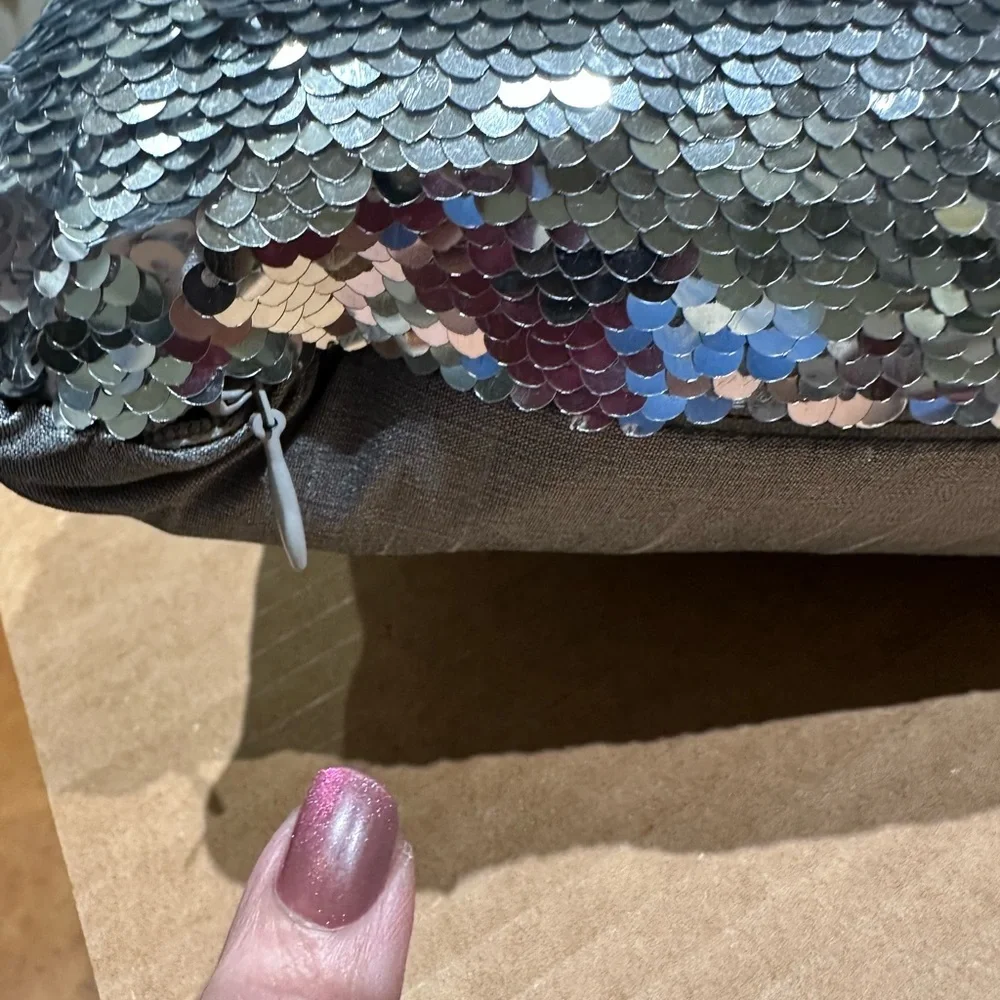NWOT Aviva Stanoff Square Silver Sequin & Sequin Pillow w/zipper. Down pillows